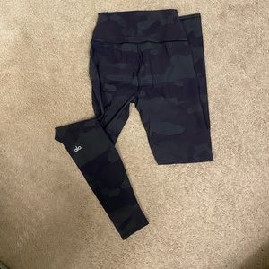 Alo Leggings